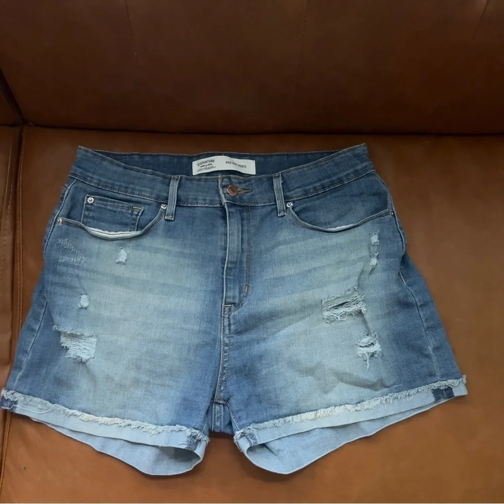 Levi Strauss Women’s Sz 10 W30 High Waisted Medium Blue Distressed Jean Shorts